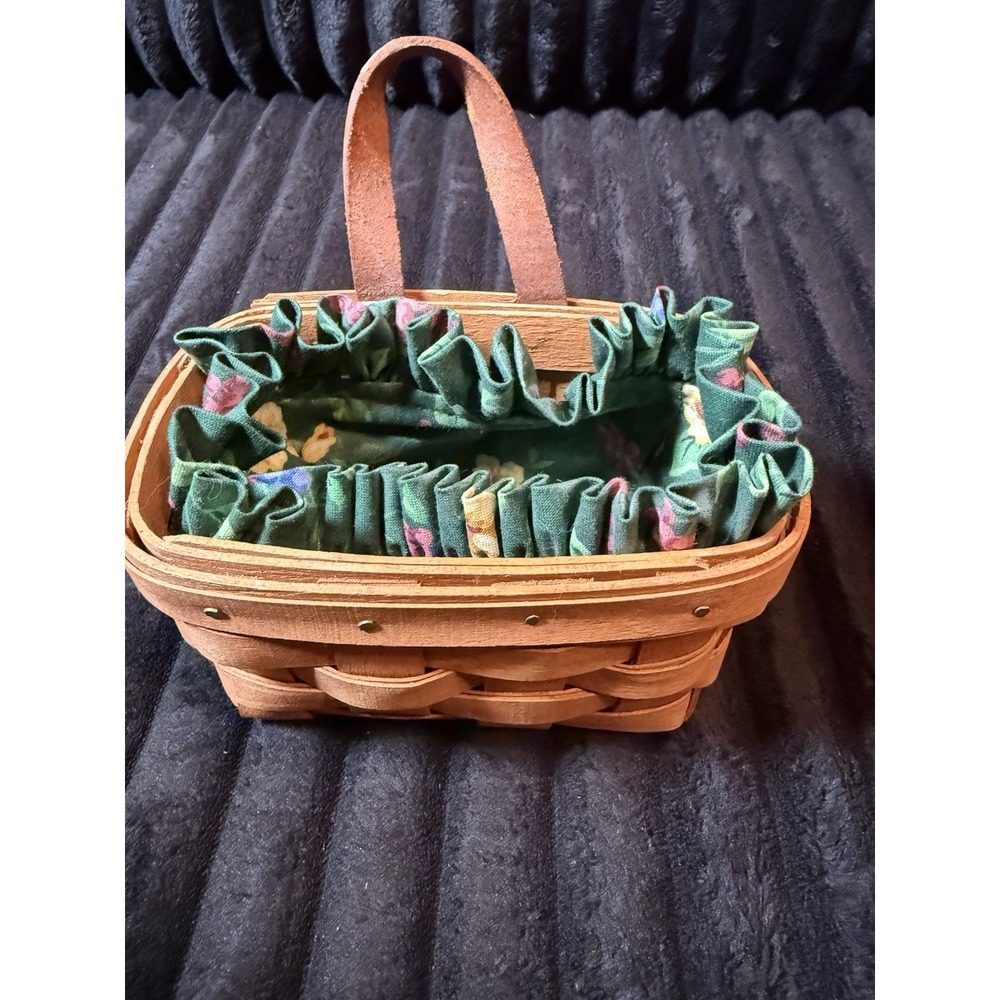 1989 VINTAGE LONGABERGER 6 X 4 X 3 HANGING WOODEN WEAVE BASKET, HANDLE And Liner